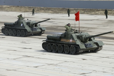 Тренировка военного парада с прохождением механизированной колонны прошла в Хабаровске  Пресс-служба ВВО
